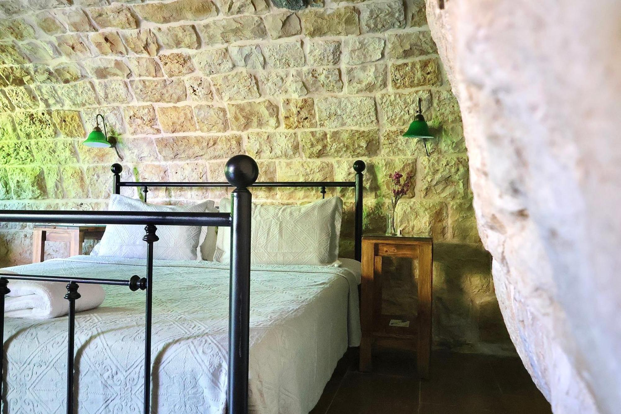 Stone Cellars Hotel Douma Exterior photo
